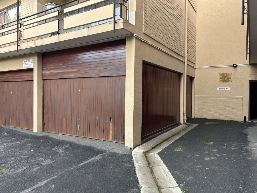1 Bedroom Property for Sale in Loumar Western Cape